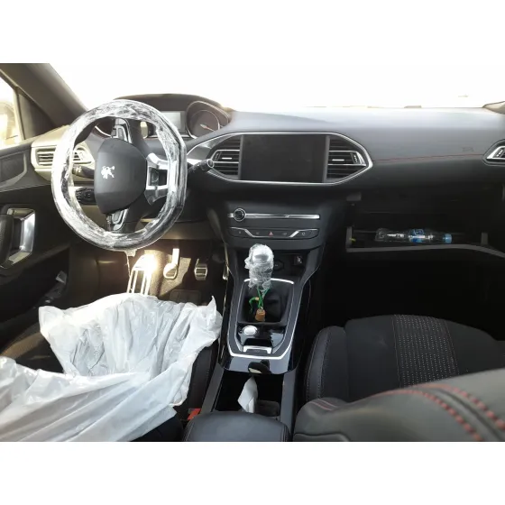 Peugeot 308 II (LB_, LP_, LW_, LH_, L3_) 2013
