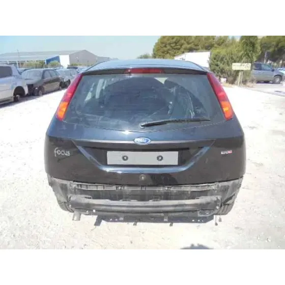 FORD FOCUS BERLINA (CAK) '2002 GHIA NEGRO