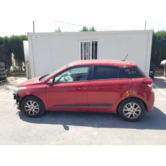 HYUNDAI I20 '2017 GO ROJO