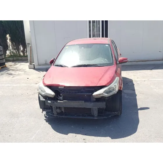 HYUNDAI I20 '2017 GO ROJO