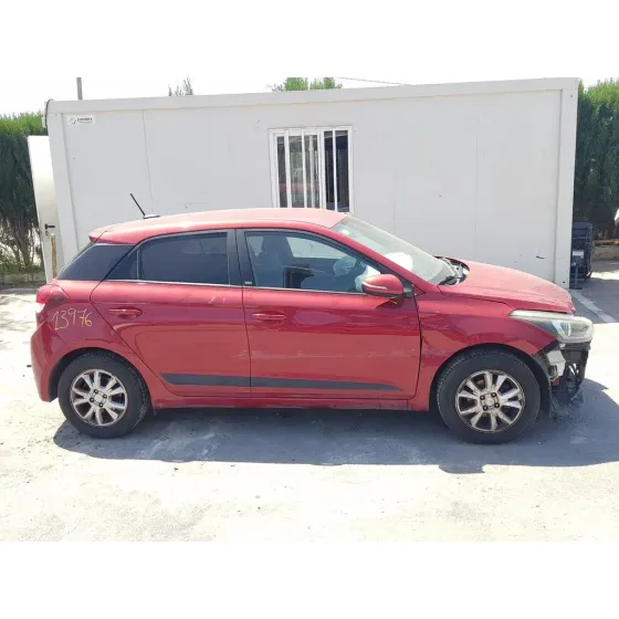 HYUNDAI I20 '2017 GO ROJO