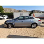 Opel ASTRA J SEDAN 2012