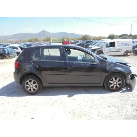 VOLKSWAGEN GOLF V BERLINA (1K1) '2005 2.0 TDI NEGRO