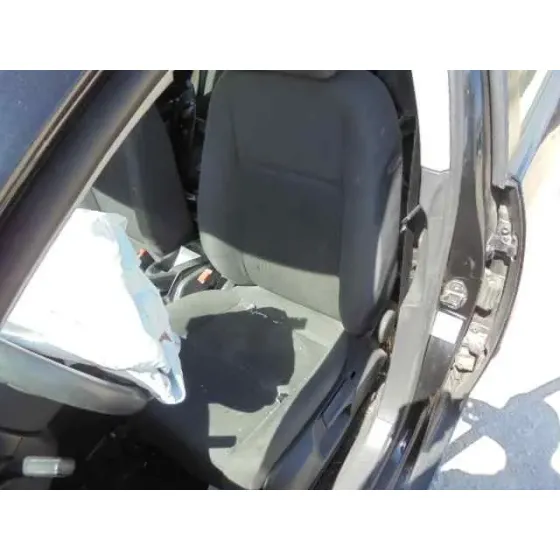 VOLKSWAGEN GOLF V BERLINA (1K1) '2005 2.0 TDI NEGRO