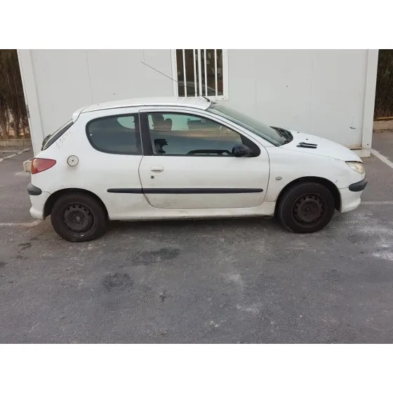 PEUGEOT 206 BERLINA '2003 XS BLANCO