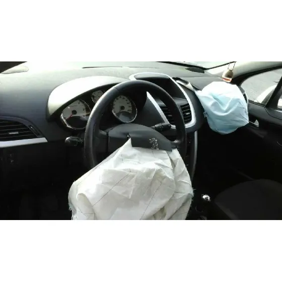 PEUGEOT 207 '2011 CONFORT BLANCO