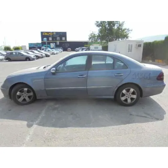 MERCEDES CLASE E (W211) BERLINA '2005 E 320 CDI (211.026) GRIS