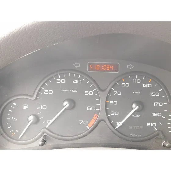 Peugeot 206 HATCHBACK (2A/C) 1998