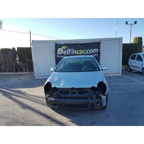 VOLKSWAGEN POLO (9N1) '2004 TRENDLINE GRIS
