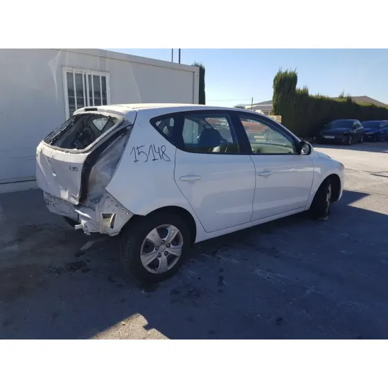 HYUNDAI I30 '2009 CLASSIC BLANCO