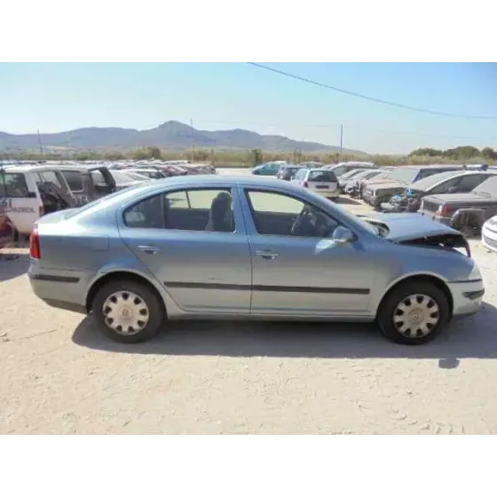 SKODA OCTAVIA BERLINA (1Z3) '2004 ACTIVE GRIS