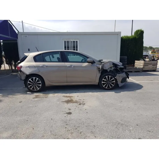 FIAT TIPO II (357) BERLINA '2018 EASY BEIG
