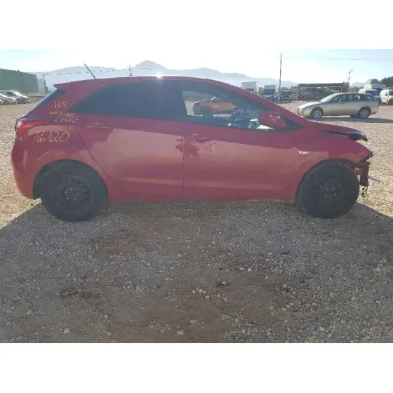HYUNDAI I30 (GD) '2015 BASE ROJO