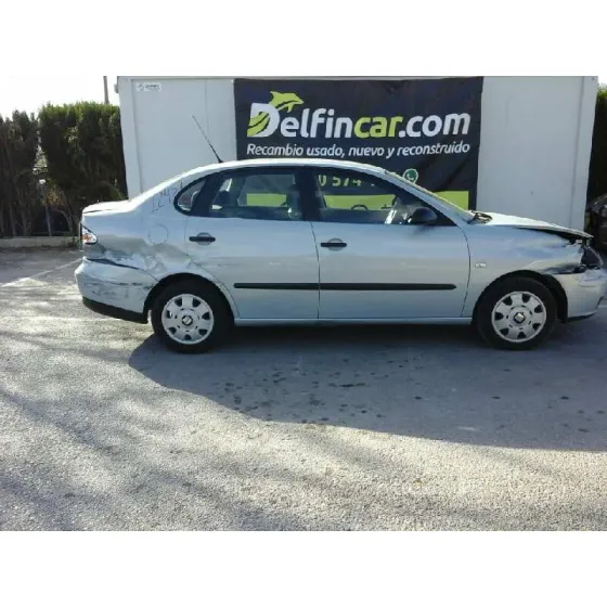 SEAT CORDOBA BERLINA (6L2) '2004 STELLA AZUL