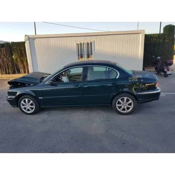 JAGUAR X-TYPE '2005 2.5 V6 EXECUTIVE VERDE