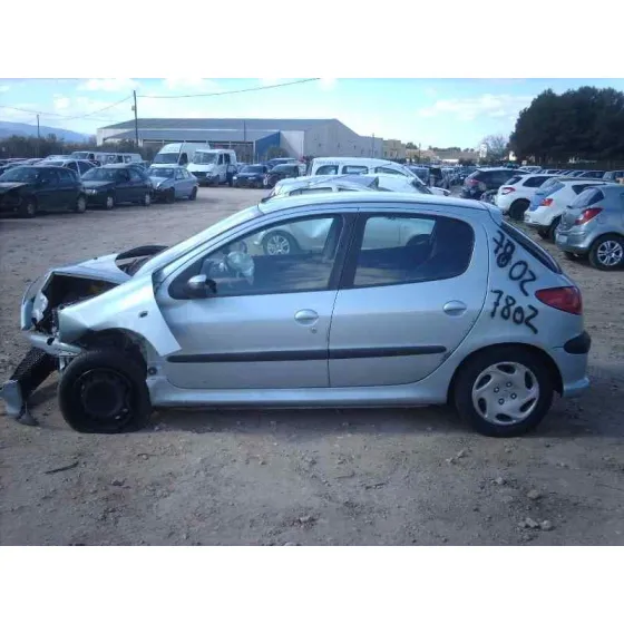PEUGEOT 206 BERLINA '2003 X-LINE GRIS