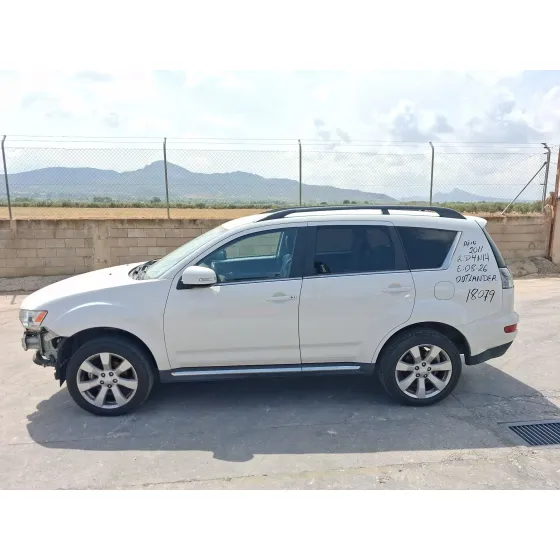 Mitsubishi OUTLANDER II VAN (CW_W) 2010
