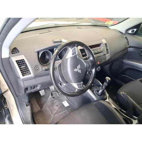 Mitsubishi OUTLANDER II VAN (CW_W) 2010