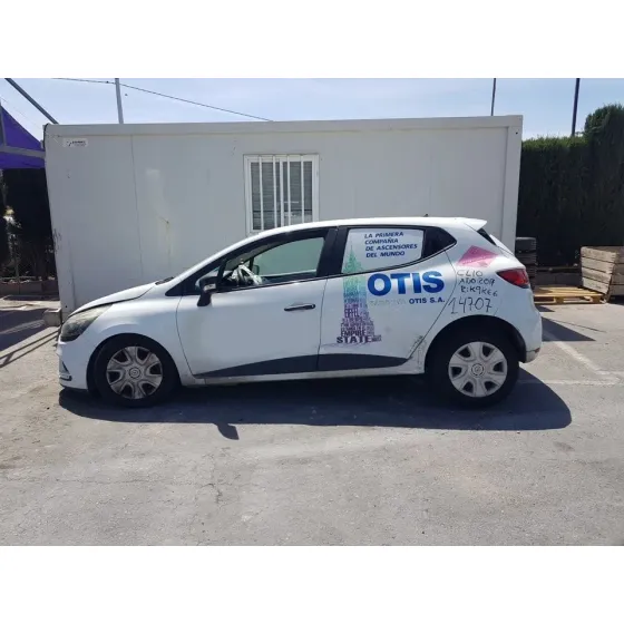 RENAULT CLIO IV '2017 SOCIETE BLANCO