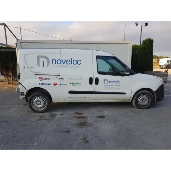 OPEL COMBO D '2018 CARGO L2H1 2,4T BLANCO