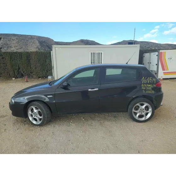ALFA ROMEO 147 (190) '2005 IMPRESION NEGRO