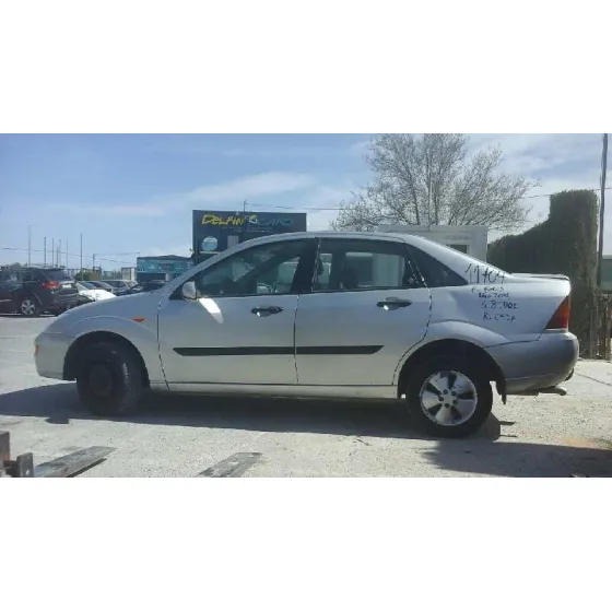 FORD FOCUS BERLINA (CAK) '2001 GHIA GRIS PLATA