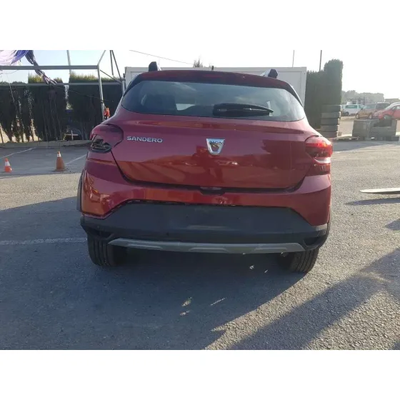 DACIA SANDERO '2022 CONFORT GRANATE