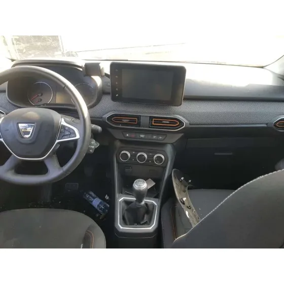DACIA SANDERO '2022 CONFORT GRANATE