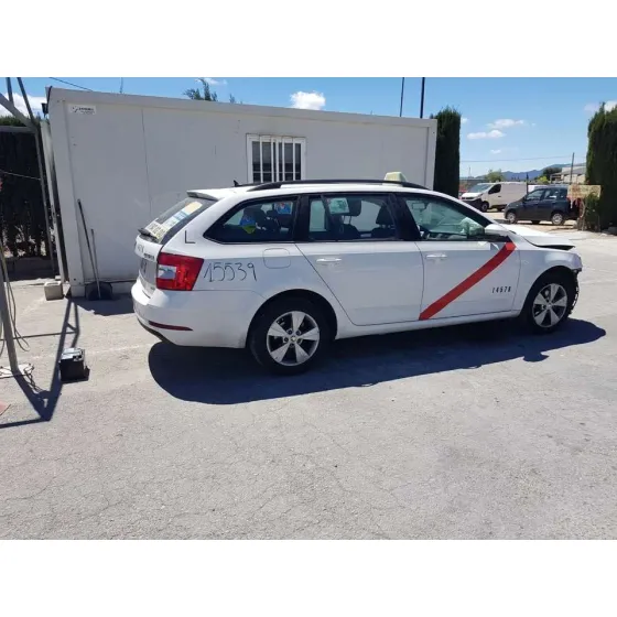 SKODA OCTAVIA COMBI (5E5) '2020 ACTIVE BLANCO