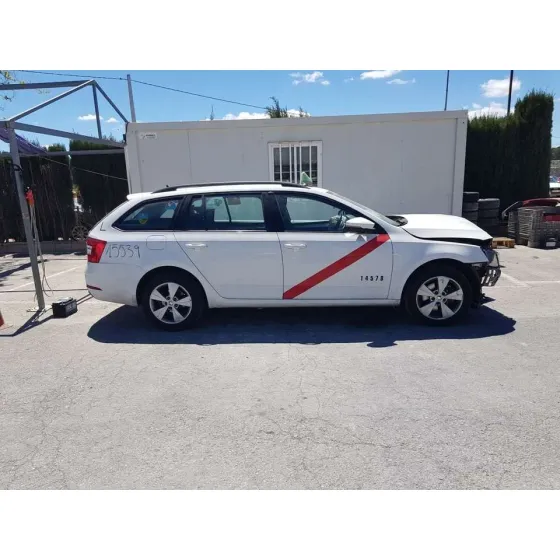 SKODA OCTAVIA COMBI (5E5) '2020 ACTIVE BLANCO