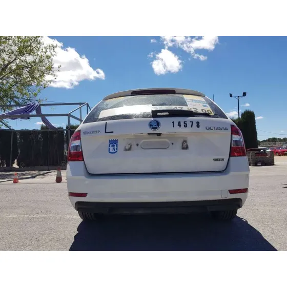 SKODA OCTAVIA COMBI (5E5) '2020 ACTIVE BLANCO