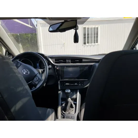 TOYOTA AURIS '2015 ACTIVE AZUL