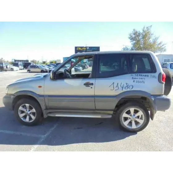 NISSAN TERRANO/TERRANO.II (R20) '2004 ELEGANCE DORADO