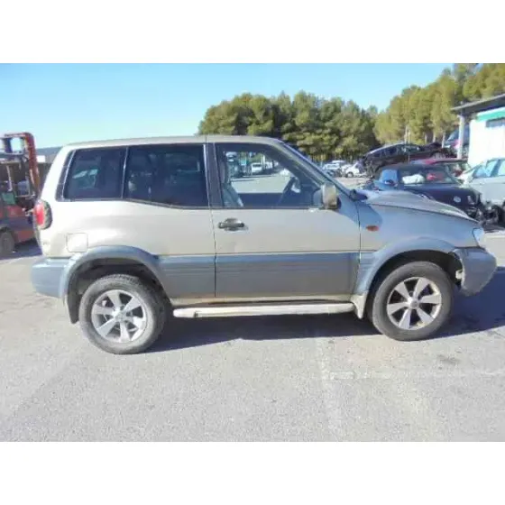 NISSAN TERRANO/TERRANO.II (R20) '2004 ELEGANCE DORADO