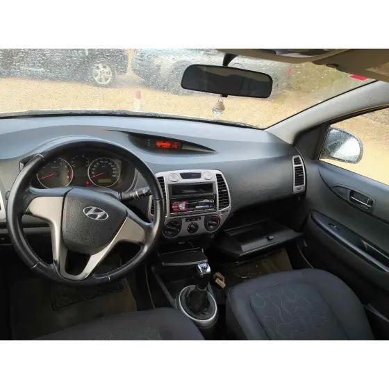 HYUNDAI I20 '2009 COMFORT BLANCO