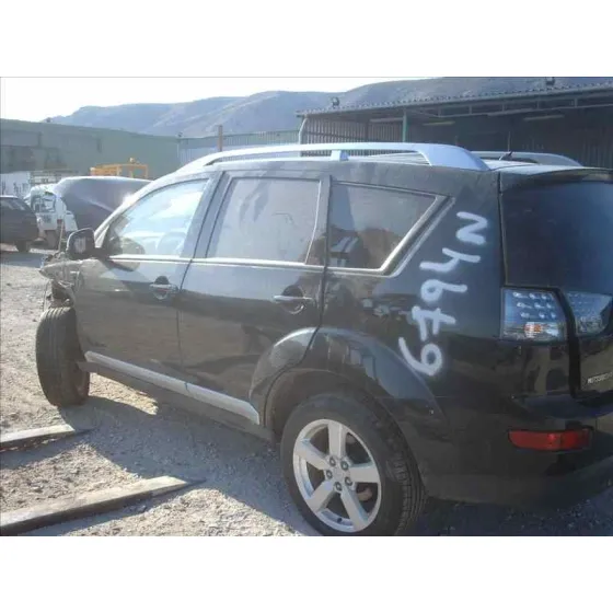 MITSUBISHI OUTLANDER (CW0) '2007 2.0 DI-D INTENSE NEGRO