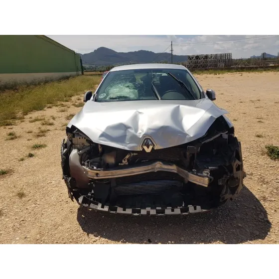 RENAULT MEGANE III BERLINA 5 P '2012 AUTHENTIQUE GRIS