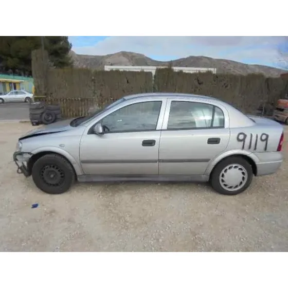 OPEL ASTRA G BERLINA '2001 CLUB GRIS