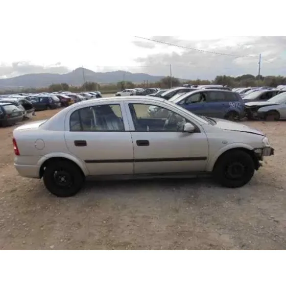 OPEL ASTRA G BERLINA '2001 CLUB GRIS
