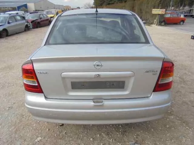 OPEL ASTRA G BERLINA '2001 CLUB GRIS