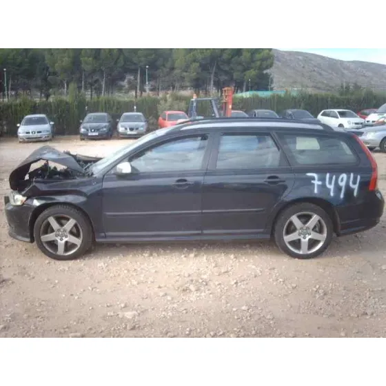 VOLVO V50 FAMILIAR '2007 2.0 D MOMENTUM NEGRO