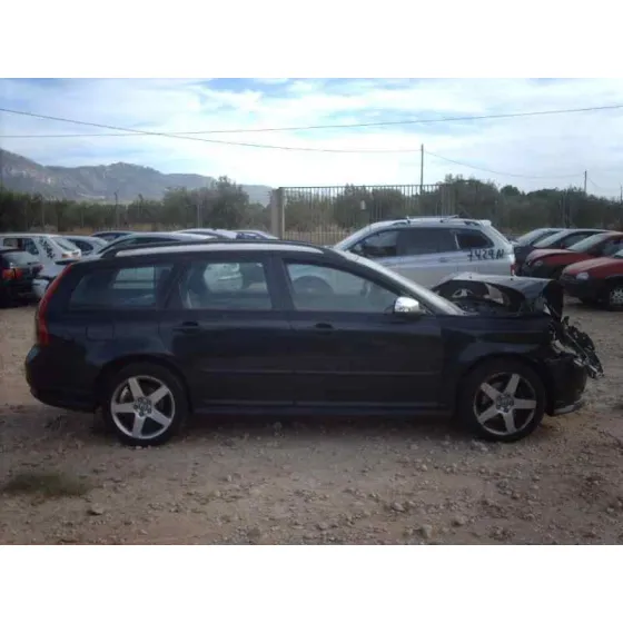 VOLVO V50 FAMILIAR '2007 2.0 D MOMENTUM NEGRO