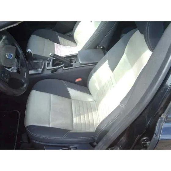 VOLVO V50 FAMILIAR '2007 2.0 D MOMENTUM NEGRO