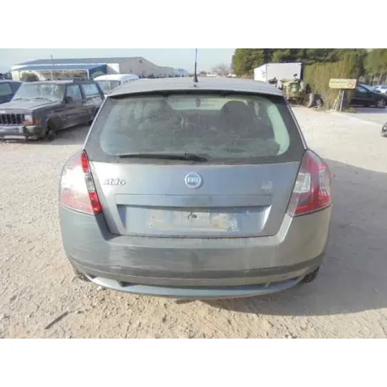 FIAT STILO (192) '2004 1.6 16V GRIS OSCURO