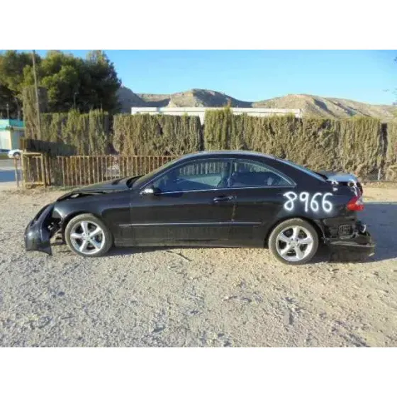 MERCEDES CLASE CLK (W209) COUPE '2005 240 (209.361) NEGRO