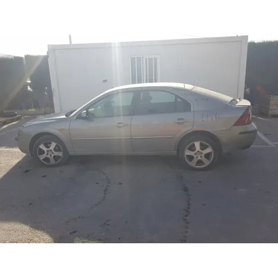 FORD MONDEO BERLINA (GE) '2002 AMBIENTE BEIG