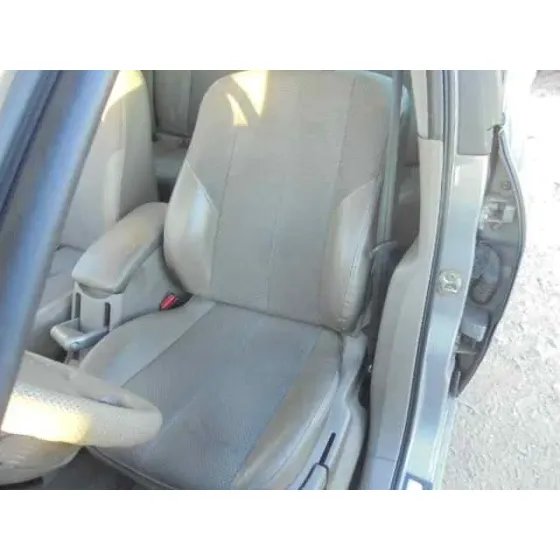 RENAULT MEGANE II CLASSIC BERLINA '2004 CONFORT AUTHENTIQUE GRIS OSCURO