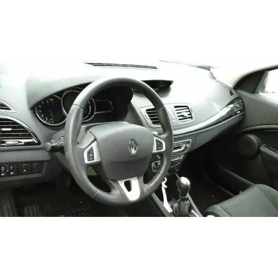 RENAULT MEGANE III BERLINA 5 P '2012 DYNAMIQUE BLANCO
