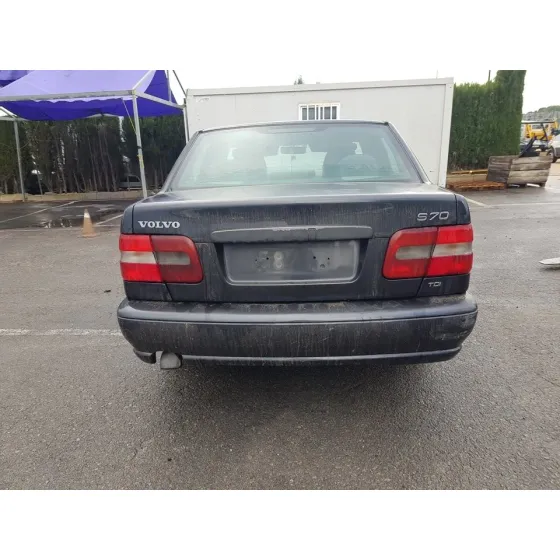 VOLVO S70 BERLINA '1998 BLACK EDITION NEGRO