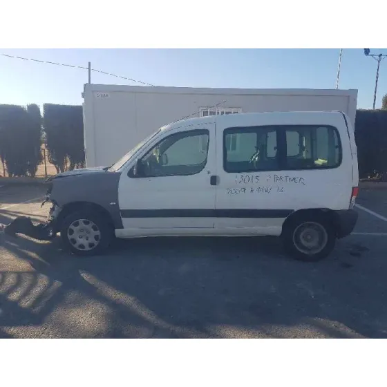 PEUGEOT PARTNER (S2) '2009 COMBIESPACE BLANCO